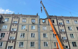 Війська РФ обстріляли Нікополь з «Градів»: пошкоджено 12 будинків, фото