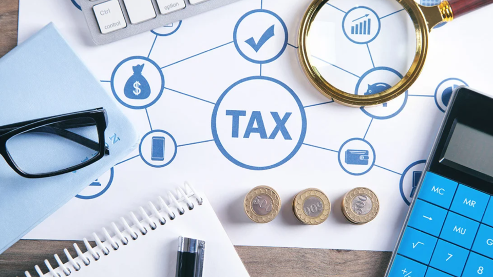 Податки та збори можна сплатити в е-кабінеті за допомогою платіжної карти або QR-коду