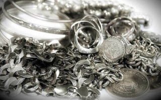 Срібло подорожчало до рекордних $30 за унцію – найвища ціна за останні 11 років