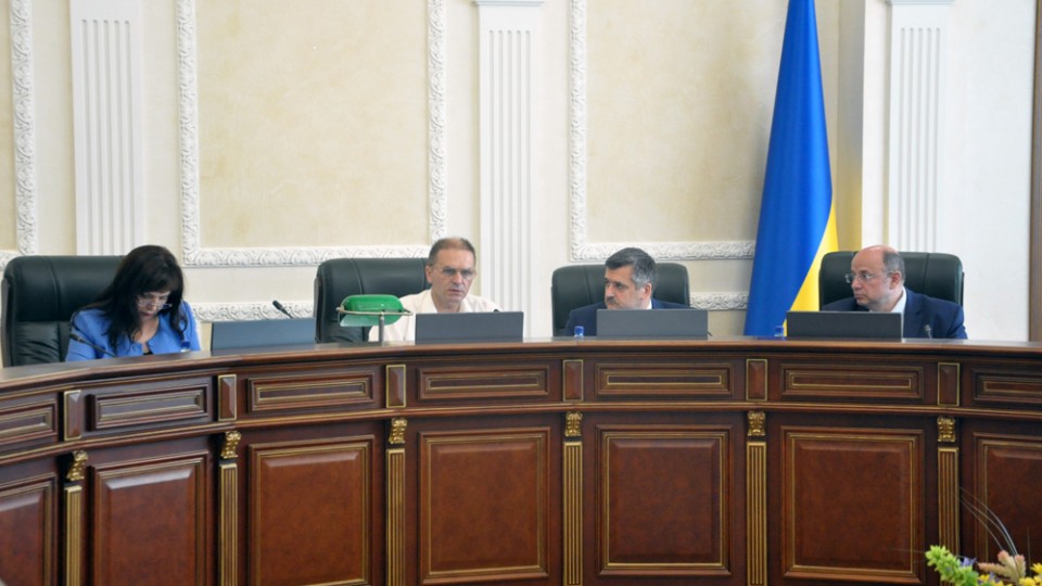Высшему совету правосудия предлагают уволить двух киевских судей