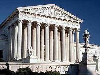 Верховный суд отказался ограничить действие новых правил о въезде в США