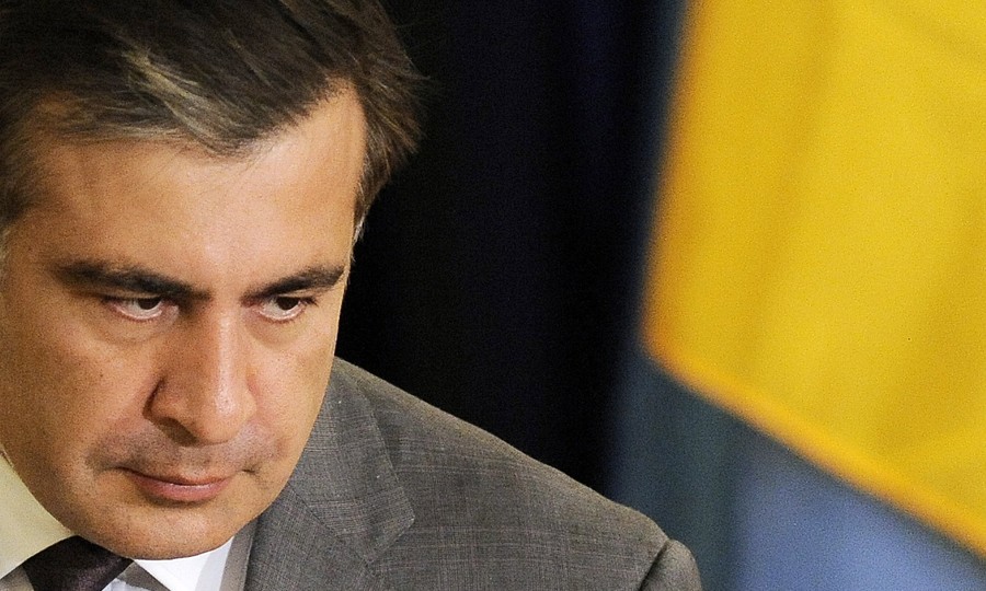 Захотел — дал, захотел — забрал: соцсети комментируют лишение гражданства Саакашвили