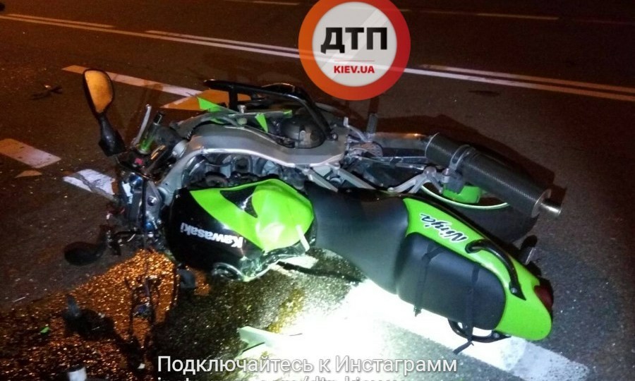 В Киеве в ужасном ДТП погиб мотоциклист