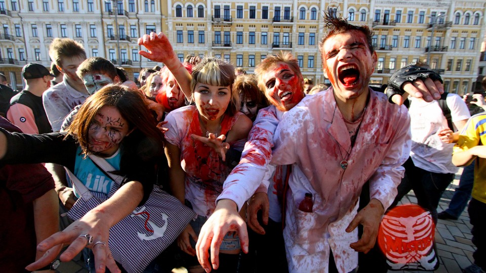 Парад «живых мертвецов» ошеломил Киев: опубликованы фото