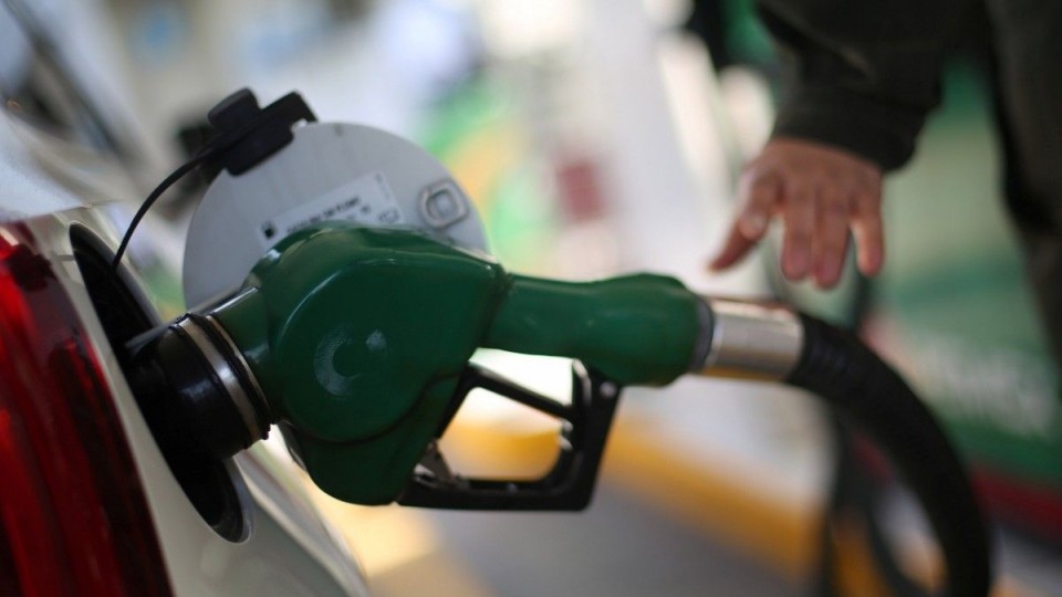 Цены на бензин и дизельное топливо подняли на 50 копеек