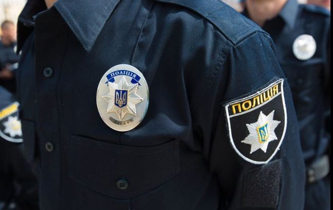 Активисты в форме полицейских перекрывали движение в Киеве