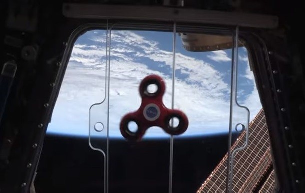Как спиннер крутится в космосе: астронавты NASA опубликовали видео