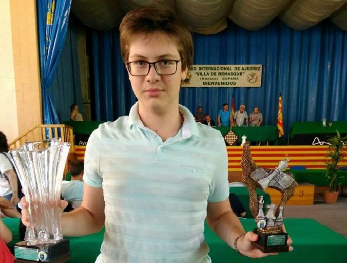 Наша гордость: шахматист из Киева стал самым молодым в мире гроссмейстером