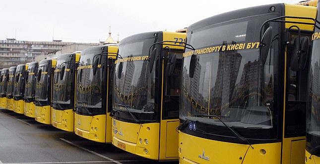 Несколько киевских автобусов изменят маршрут
