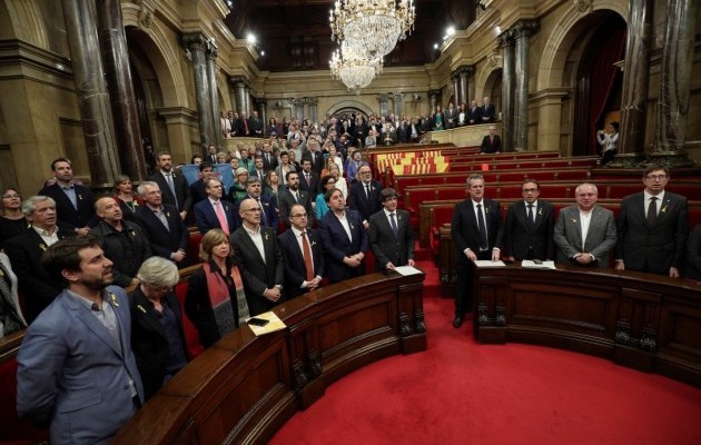В Каталонии парламент объявил о независимости от Испании