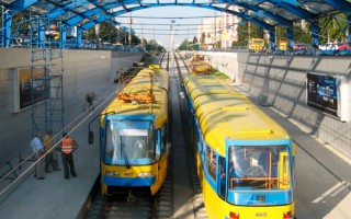 У Києві на ходу спалахнув швидкісний трамвай (фото)