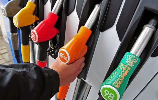 В Украине за выходные значительно выросли цены на топливо