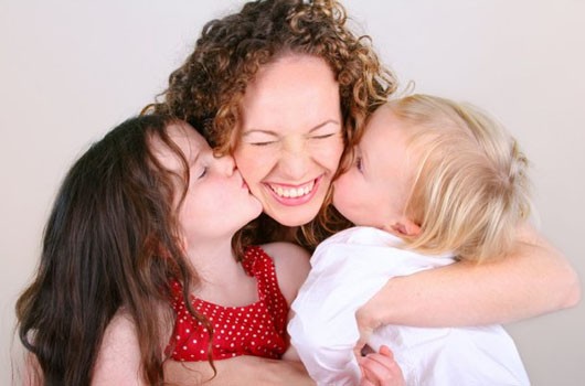 Суд возобновил родительские права матери троих несовершеннолетних детей