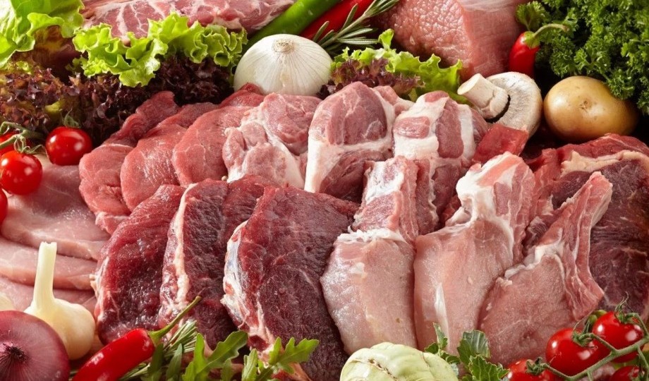 Венгрия прекратила покупать мясо из Украины