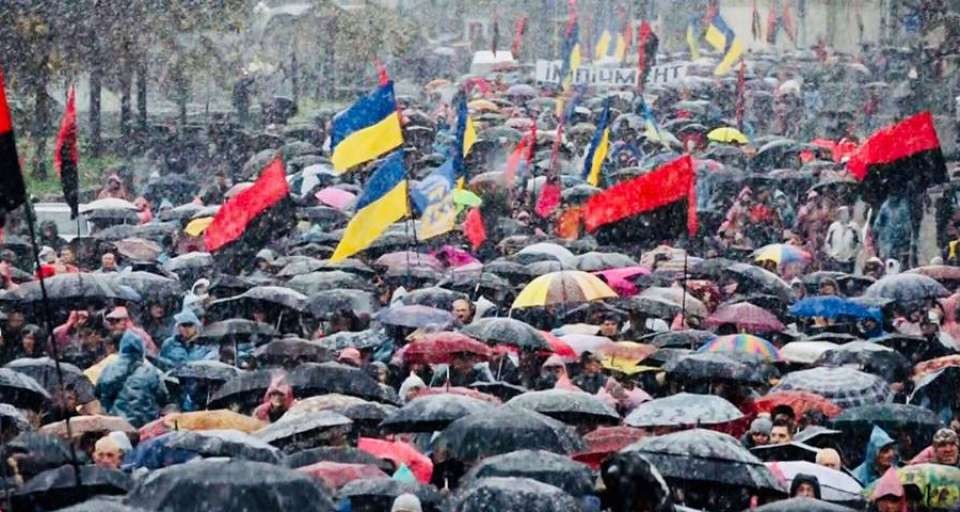 В столице сторонники Саакашвили вышли на марш