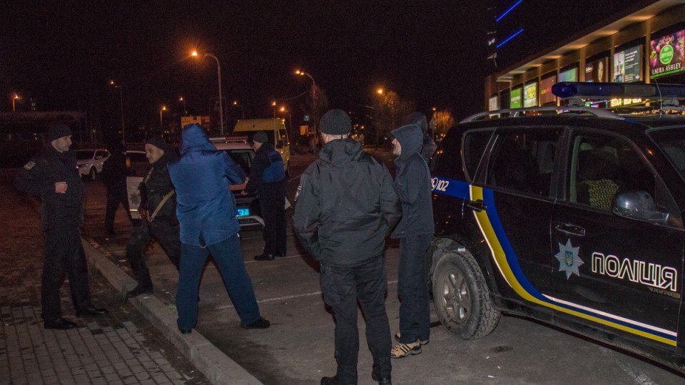 Масштабное ДТП в Киеве: скрываясь от погони Mercedes повредил пять автомобилей (фото)