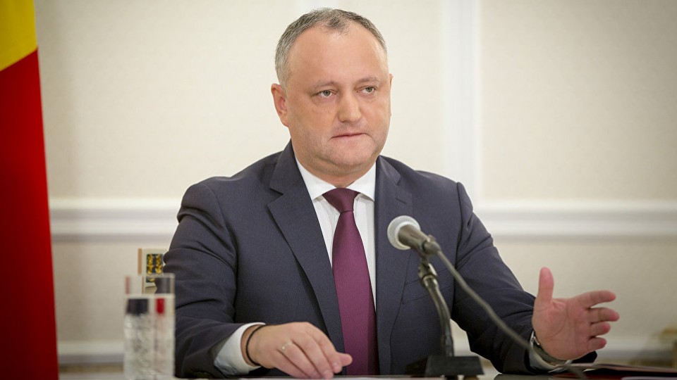Суд Молдовы снова отстранил Додона с поста президента
