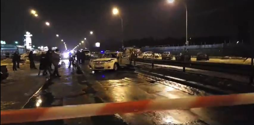 В Киеве злоумышленники подорвали гранатами автомобиль