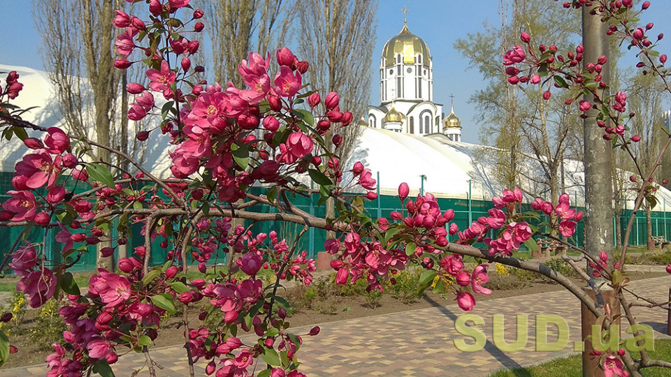 Карантин в Киеве 19 апреля: Пасха на самоизоляции