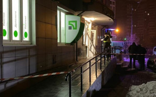 В Киеве прогремел мощный взрыв: неизвестный ночью пытался обчистить банкомат
