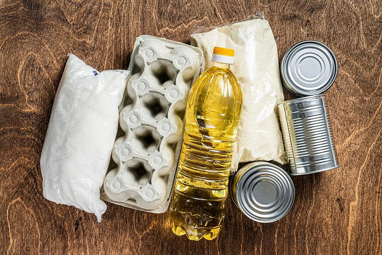 Уряд обмежить торговельну надбавку на деякі продукти харчування, зокрема на цукор, молоко та олію