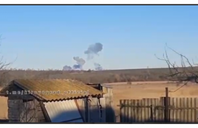На Кировоградщине ракетами обстреляли аэропорт Канатово, видео