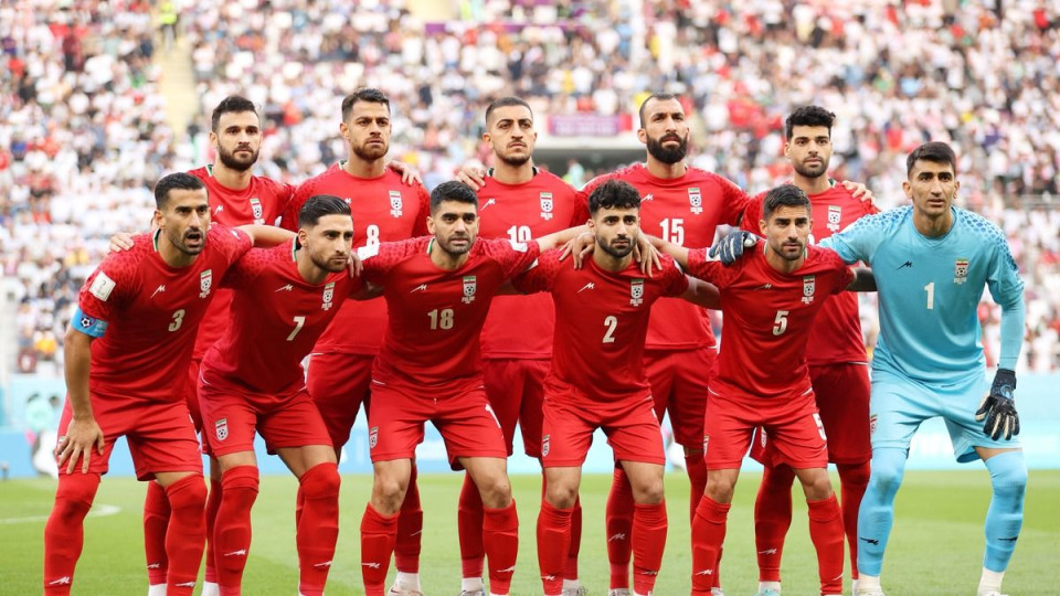 Сборная Ирана в знак протеста не пела гимн страны перед матчем с Англией на чемпионате мира
