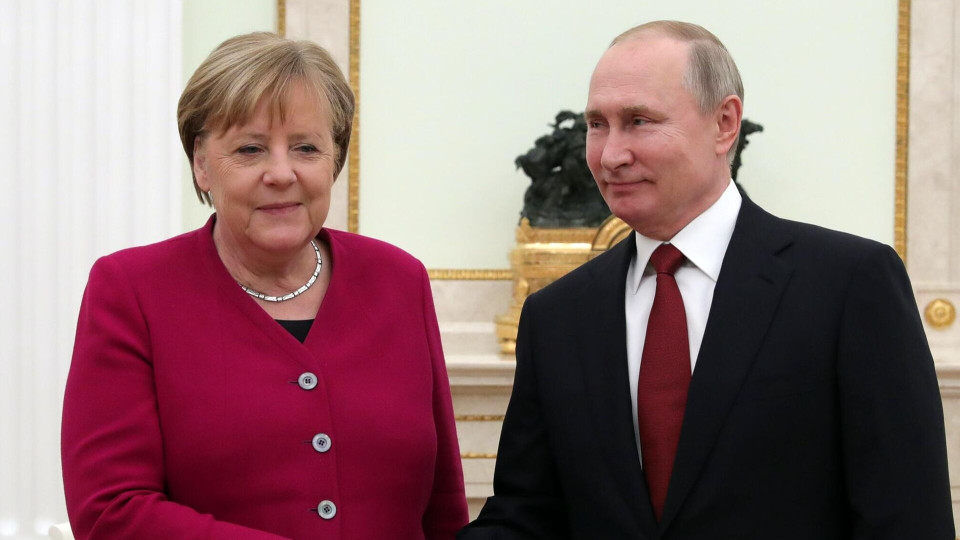 Меркель заявила, что вторжение Путина в Украину не стало для нее неожиданностью