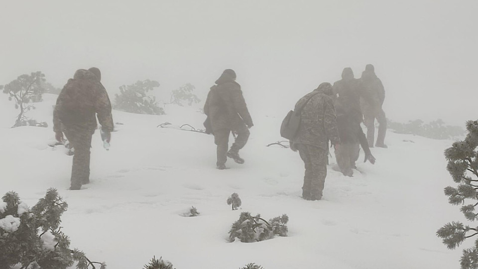 Пограничники Мукачевского отряда завершили поиски пропавших в заснеженных горах мужчин