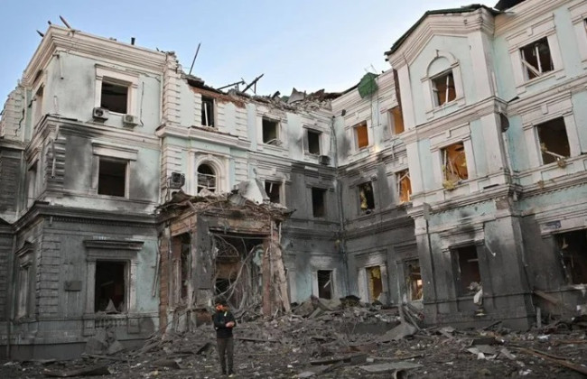 В Харькове в результате ракетной атаки повреждено здание Национальной академии правовых наук, фото