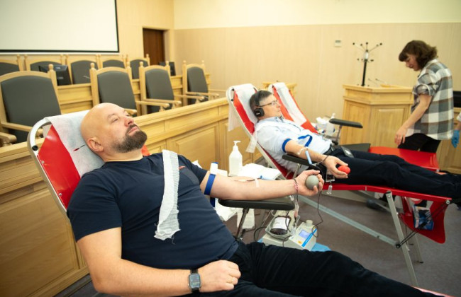 29 суддів та працівників апарату КАС ВС стали донорами крові, фото
