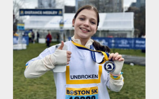 12-річна українка зібрала понад 600 тисяч для військового, пробігши 5-кілометровий марафон на протезах