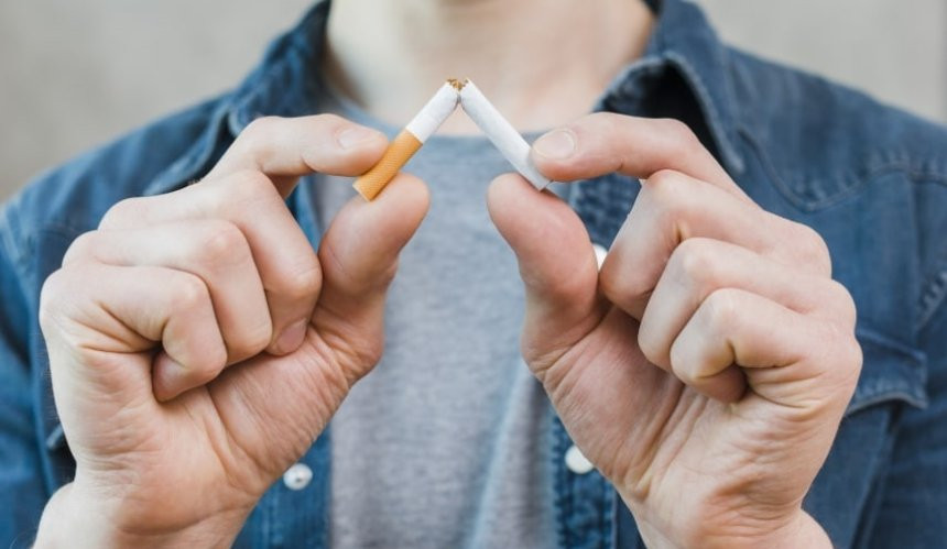Парламент Великобритании согласовал запрет на курение для родившихся после 2009 года