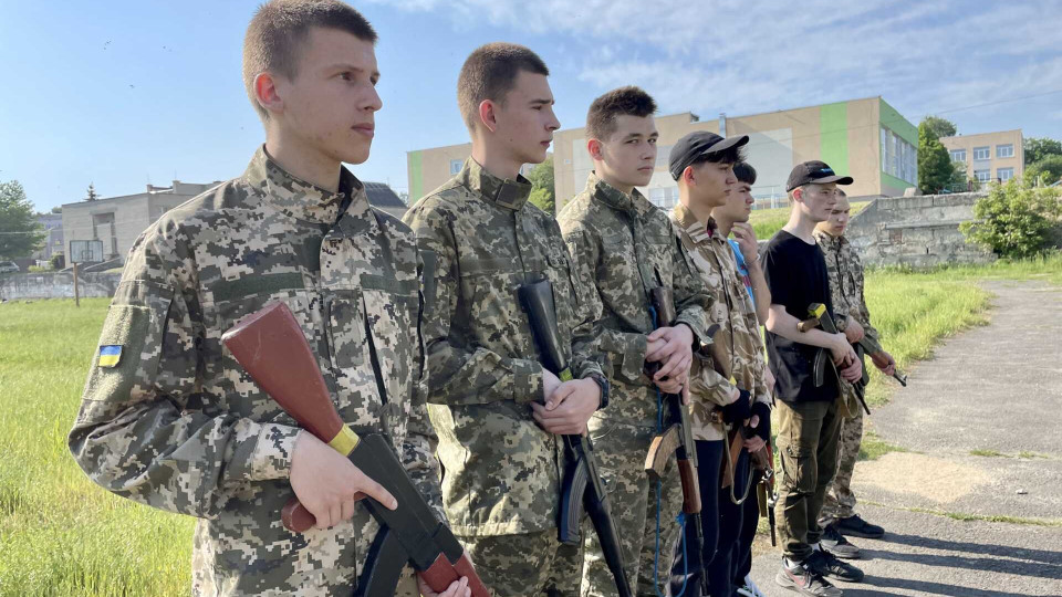 Верховная Рада одобрила законопроект о начальной военной подготовке учеников к вооруженной защите
