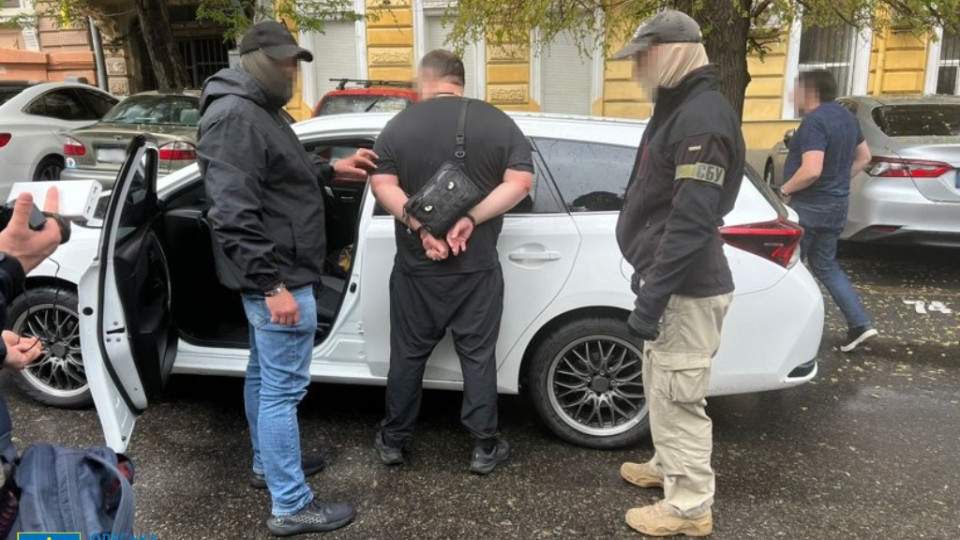 На Одещині викрили поліцейського, який вимагав $3500 за уникнення адмінвідповідальності