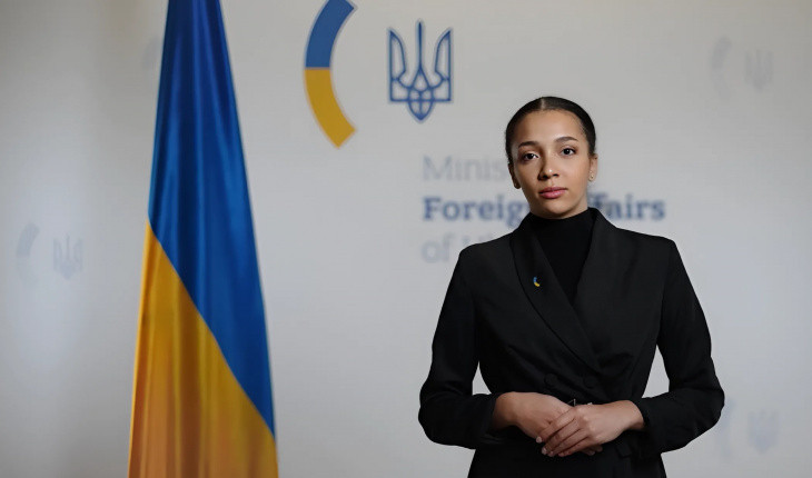 Консульську інформацію від МЗС України офіційно коментуватиме ШІ-аватар Вікторія, відео