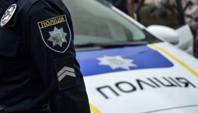 На Закарпатье произошел конфликт со стрельбой возле ТЦК – в полиции отреагировали