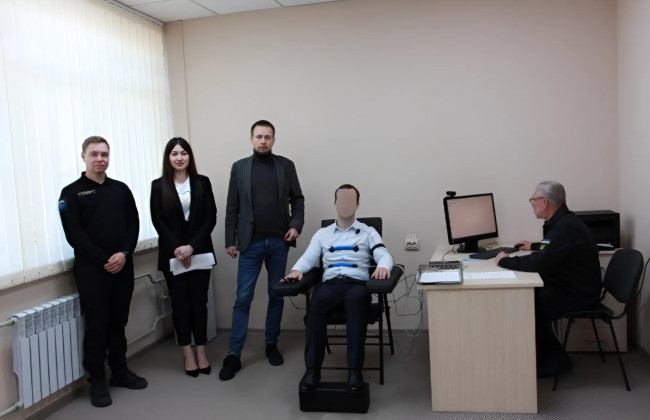 Заместитель министра юстиции Андрей Гайченко анонсировал усложнение жизни «ждунам», коллаборантам, взяточникам посредством расширения исследований на полиграфе