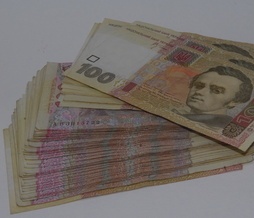 Черновецкий раздал киевлянам 27,5 миллионов гривен на оплату ЖКХ