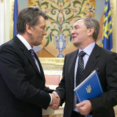 5 марта Президент Украины проведает Медведева, а потом - к Саркози