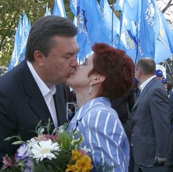 Президент Янукович отменил указ Президента Ющенко