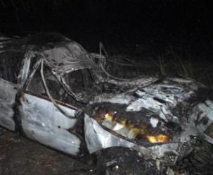 Страшная авария на Черкасчине: водитель легковушки смешался с металлом своего авто