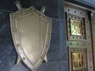В Киеве обрушилась стена гостиницы: один человек погиб