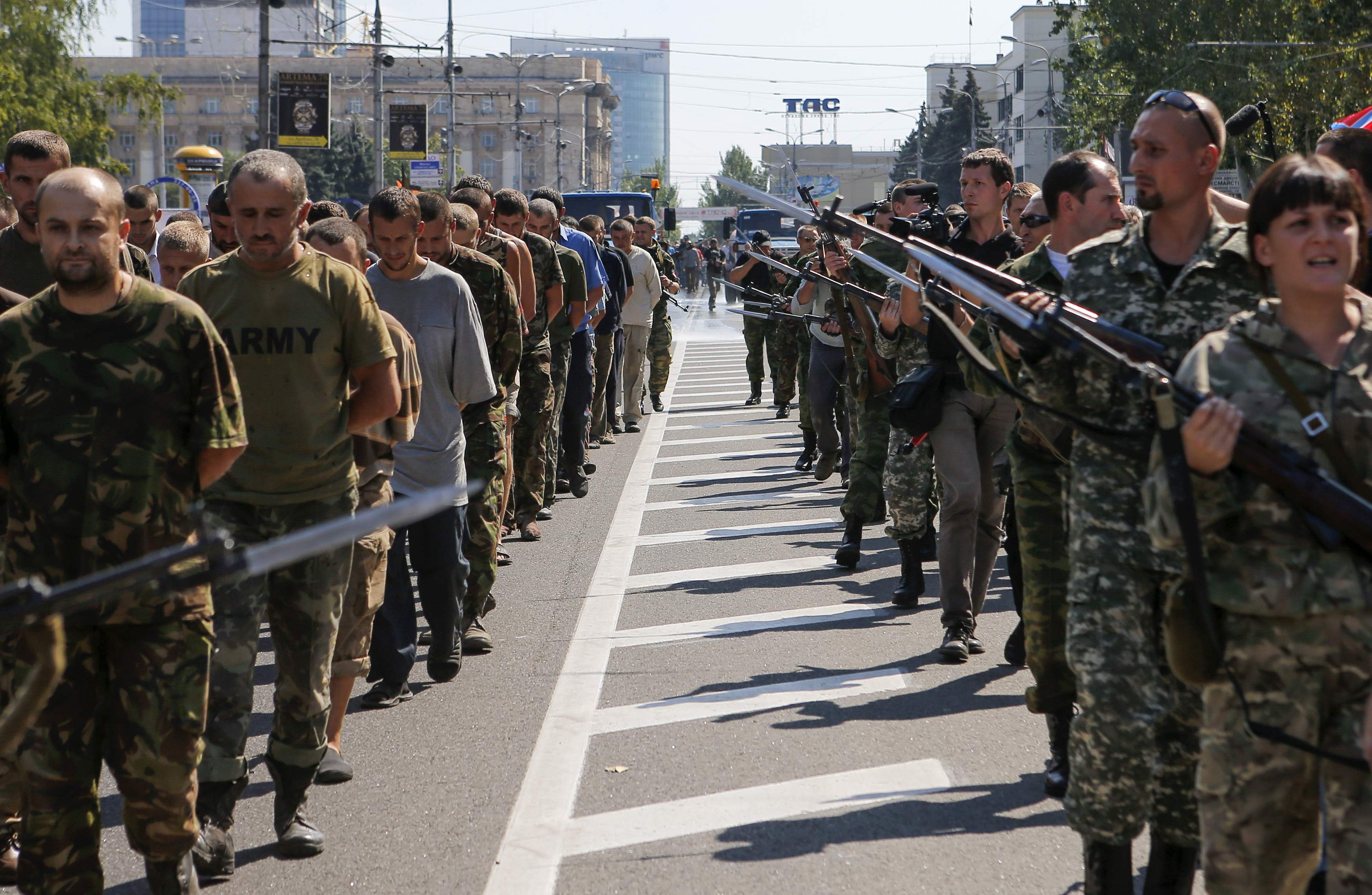 В "ДНР" запланировали обсудить сегодня в Минске обмен пленными по формуле "всех на всех"