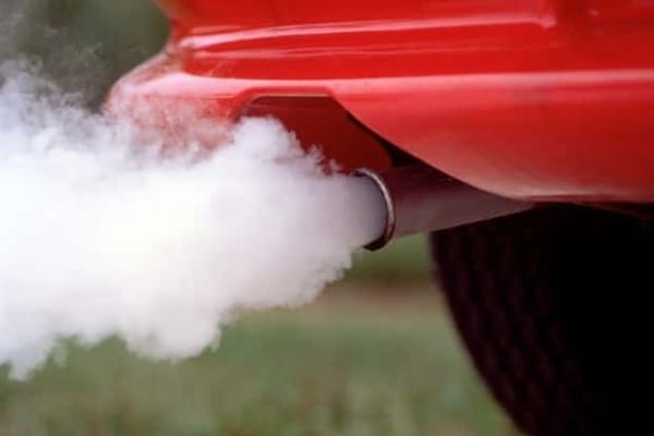 Депутаты предлагают проводить экологический контроль ввозимых б/у автомобилей