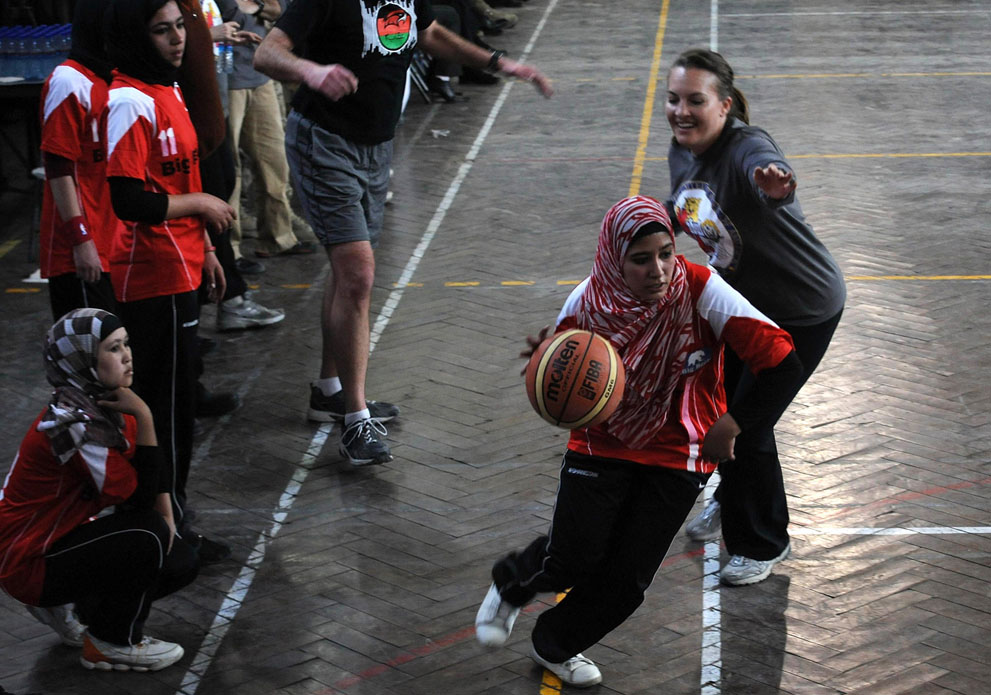 Международная федерация баскетбола позволила выходить на поле в хиджабах