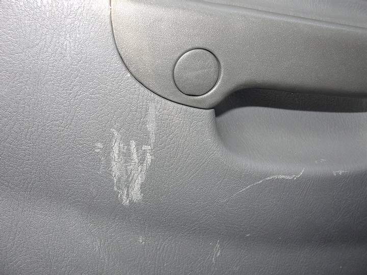Удаление царапин на кузове автомобиля полировкой