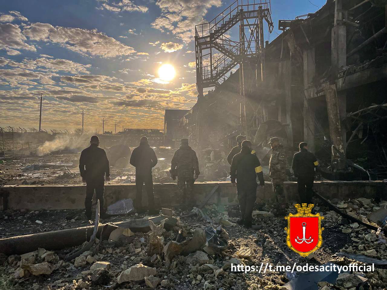 Появились фото последствий ракетного обстрела Одессы / В Украине ...