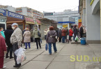 Карантин в Киеве 16 апреля: очистка города от бутылок и пластика продолжается