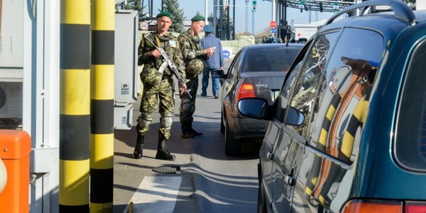 На Пасху жителей пограничных территорий Луганской области будут пускать в Россию по упрощенному режиму